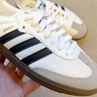 White Viper - Adidas Samba Custom str. 38